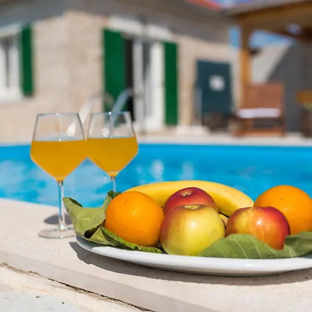 Prázdninový dům Ana With Pool National Park Krka Puljane