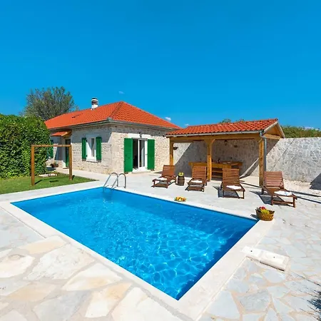 Prázdninový dům Ana With Pool National Park Krka Puljane