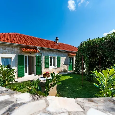 Ana With Pool National Park Krka Puljane