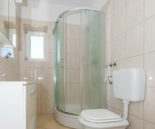 Ana With Pool National Park Krka *