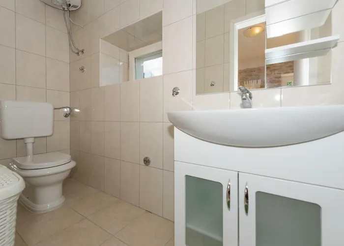 Ana With Pool National Park Krka בית נופש *