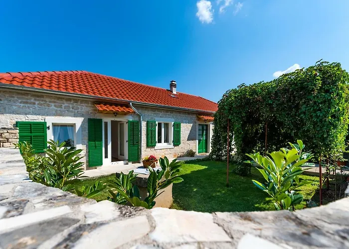 Ana With Pool National Park Krka Puljane