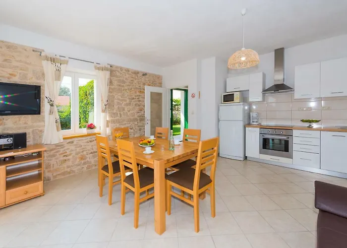 Ana With Pool National Park Krka * Puljane