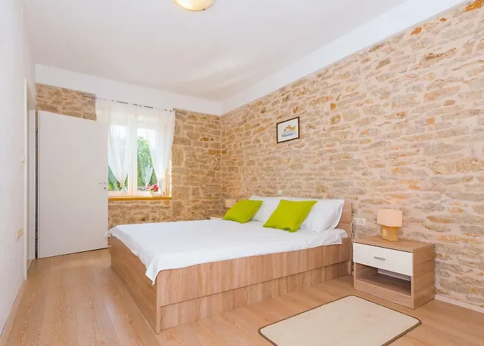 別荘 Ana With Pool National Park Krka